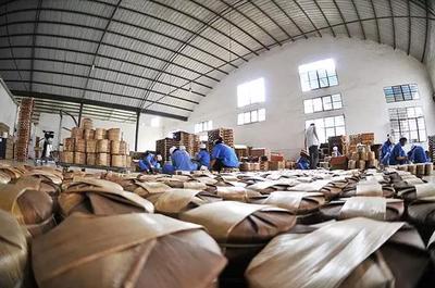 做茶要腳踏實(shí)地，也要仰望星空